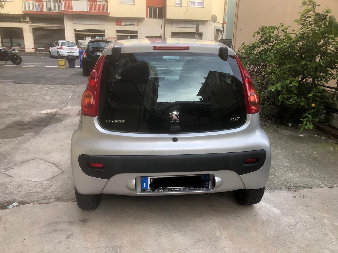 Peugeot 107 1.0 68CV 5p. Plaisir 07/210 Km 44000