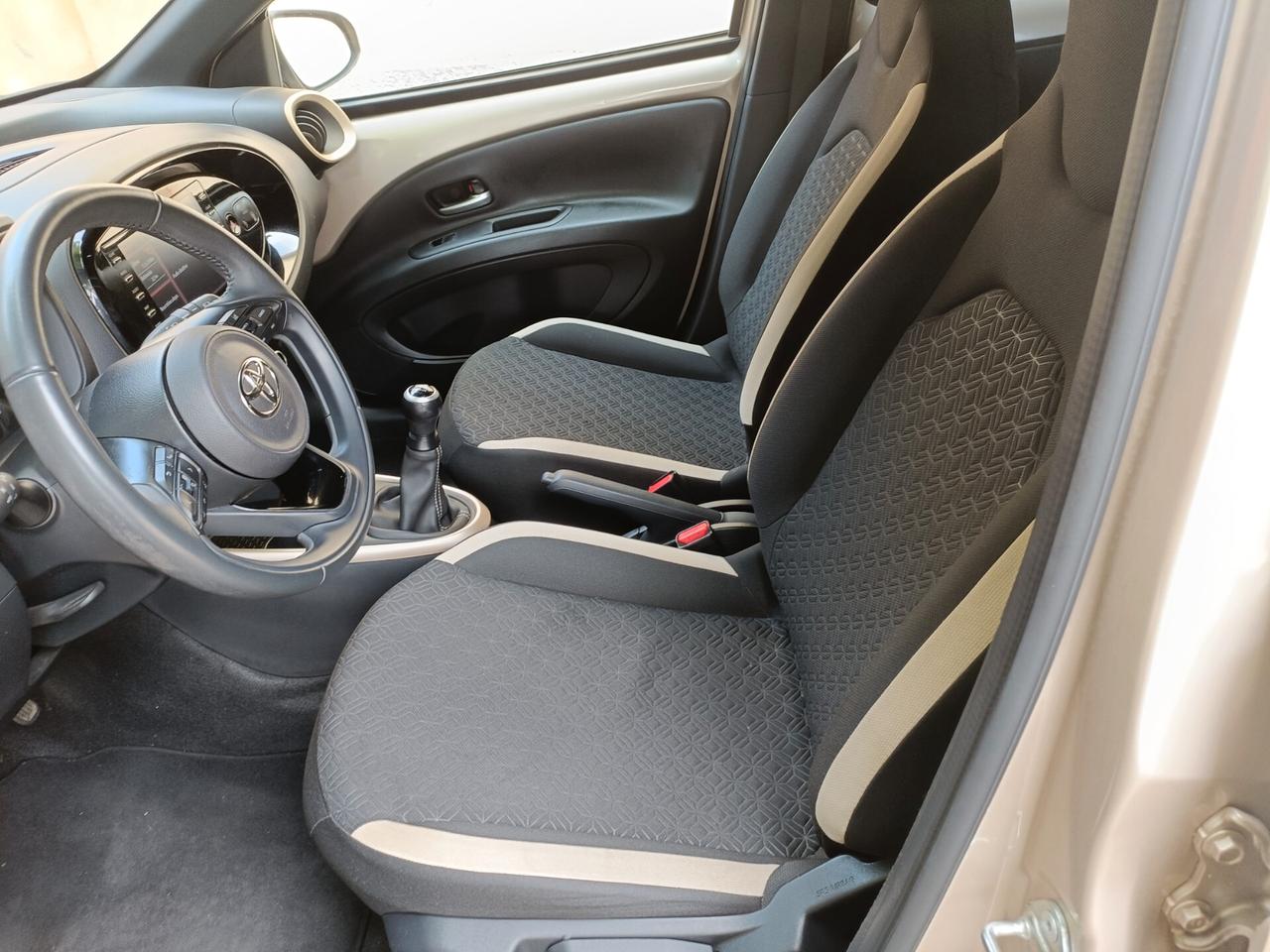 Toyota Aygo X 1.0 VVT-i 72 CV 5 porte Trend