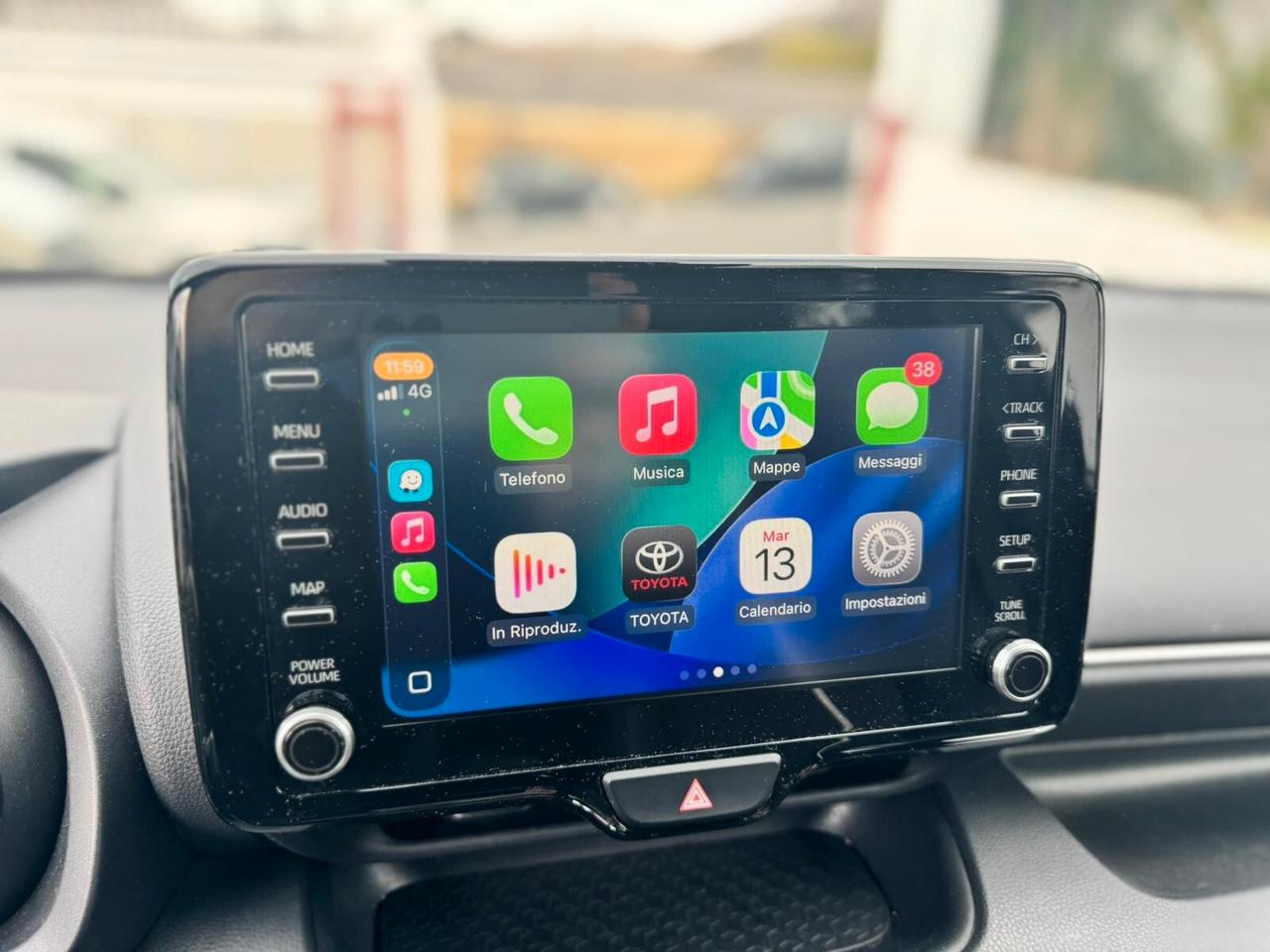 Toyota Yaris 1.5 Hybrid 5 porte Lounge tetto panoramico