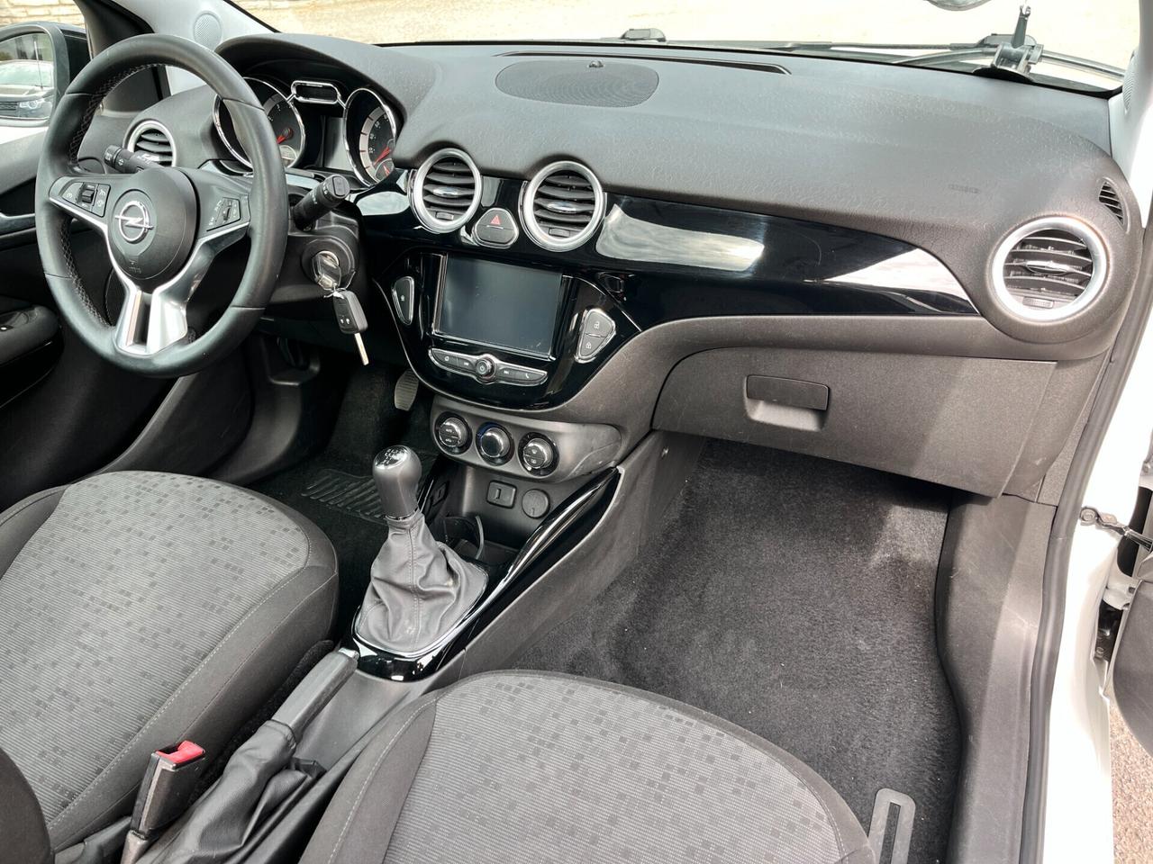 Opel Adam 1.2 70 CV