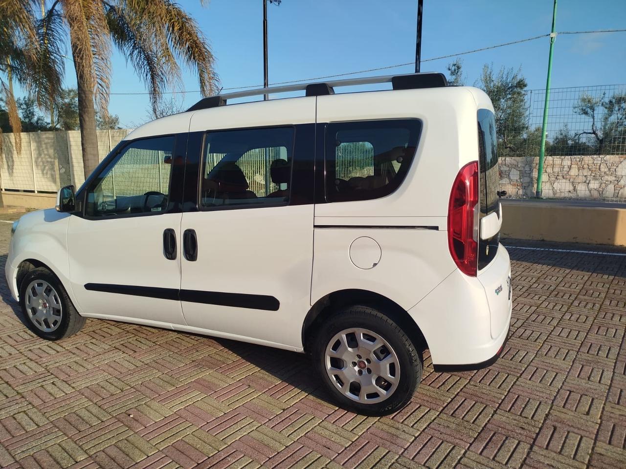 Fiat Doblo Doblò 1.4 T-Jet 16V Natural Power 7 POSTI