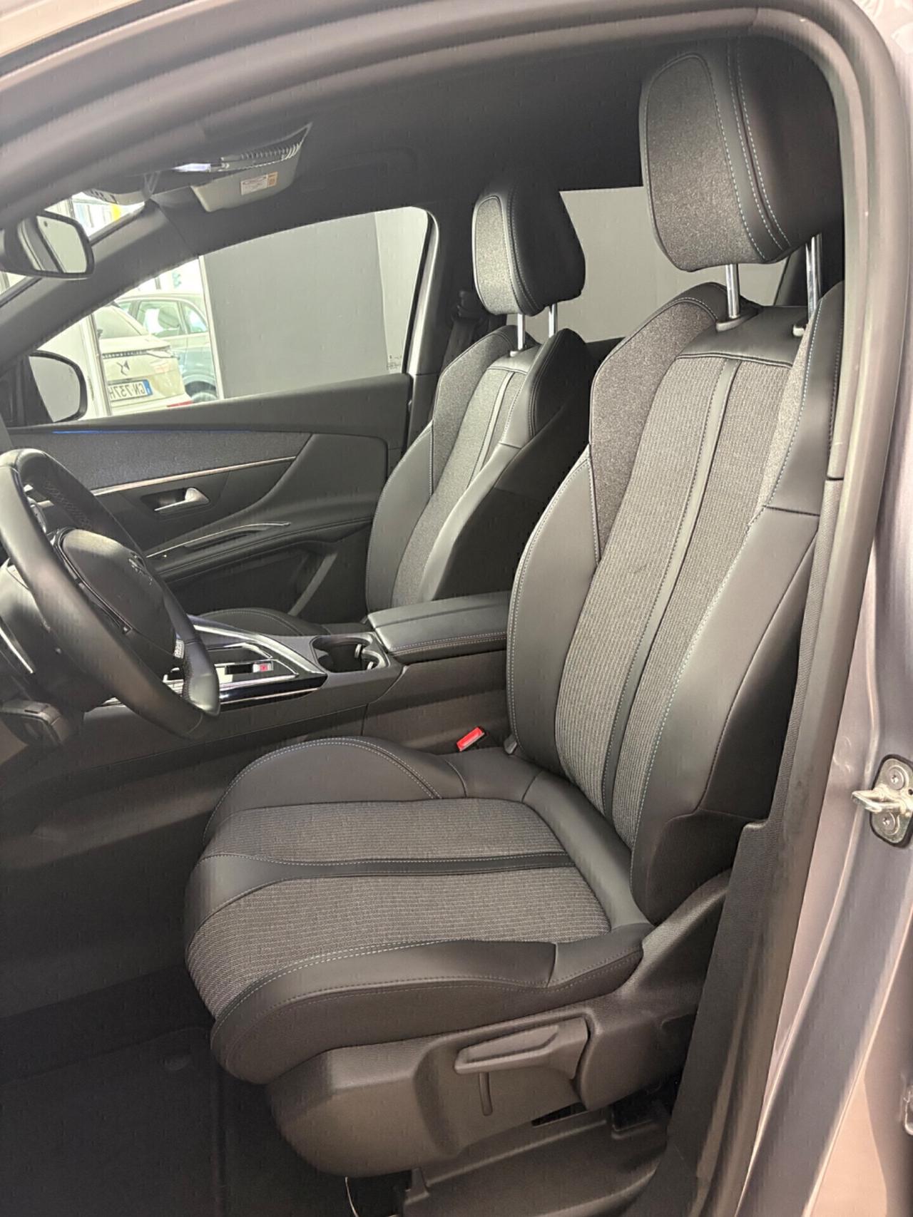 Peugeot 3008 BlueHDi 130cv EAT8 ALLURE