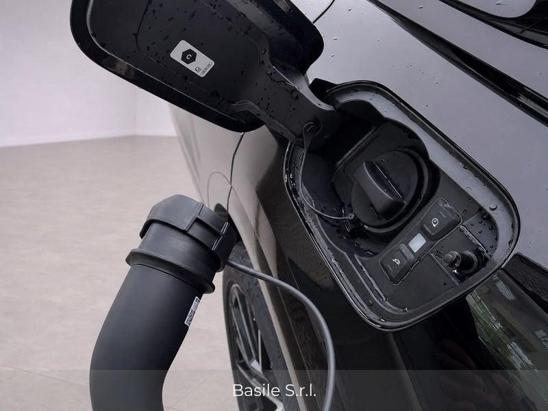 Audi Q8 55 TFSI e 290kW quattro tip. S Line Ed.