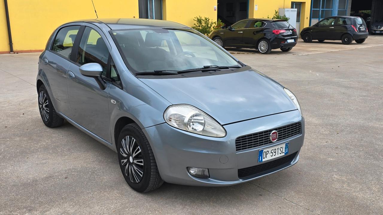 FIAT GRANDE PUNTO TENUTA BENISSIMO