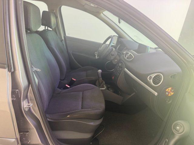 RENAULT Clio 1.2 16V 5 porte LuxeRY