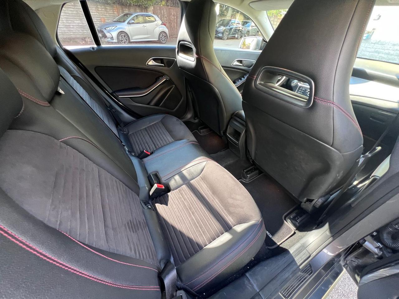 Mercedes-Benz CLA 220 Premium CLA 220 D #10563