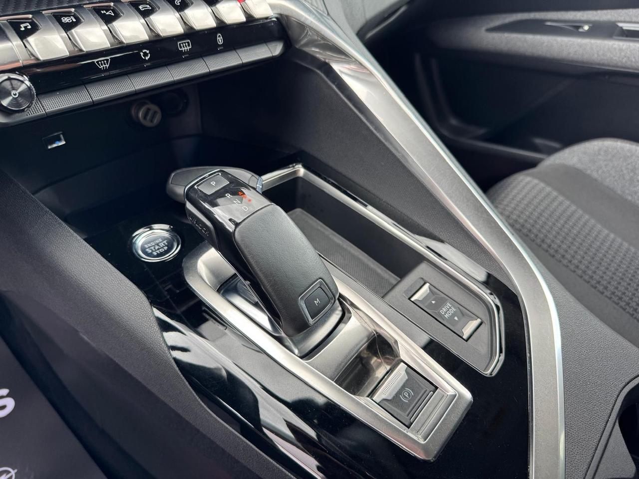 Peugeot 3008 BlueHDi 130 S&S Business