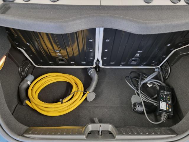 FIAT 500e Berlina 42 kWh La Prima