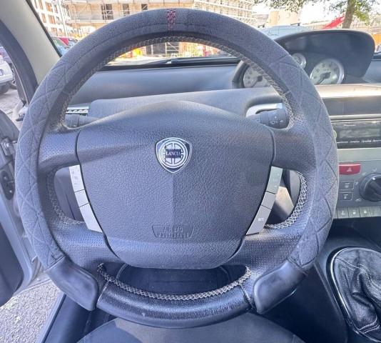 Lancia Ypsilon 1.2 8v ModaMilano