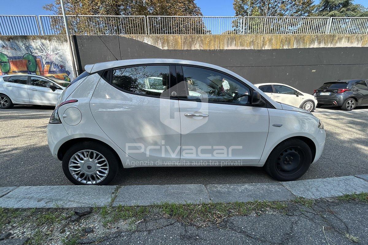 LANCIA Ypsilon 1.2 69 CV 5 porte GPL Ecochic Silver