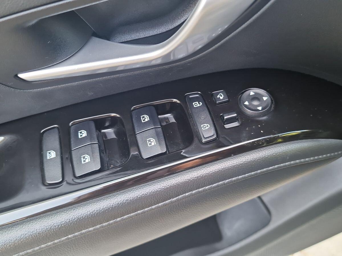 HYUNDAI TUCSON 1.6 CRDI XLINE