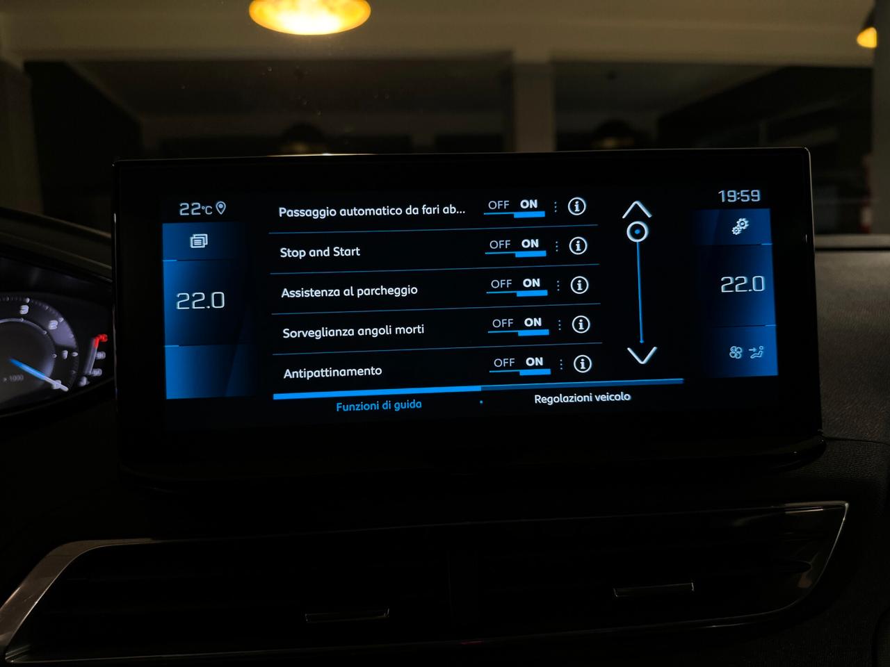 PEUGEOT 5008 1.5 BLUEHDI 130CV EAT8 7 POSTI ALLURE PACK 2021
