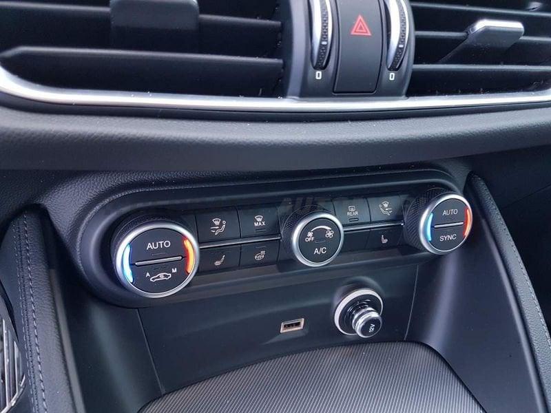 Alfa Romeo Stelvio Stelvio 2.2 t Veloce Q4 210cv auto