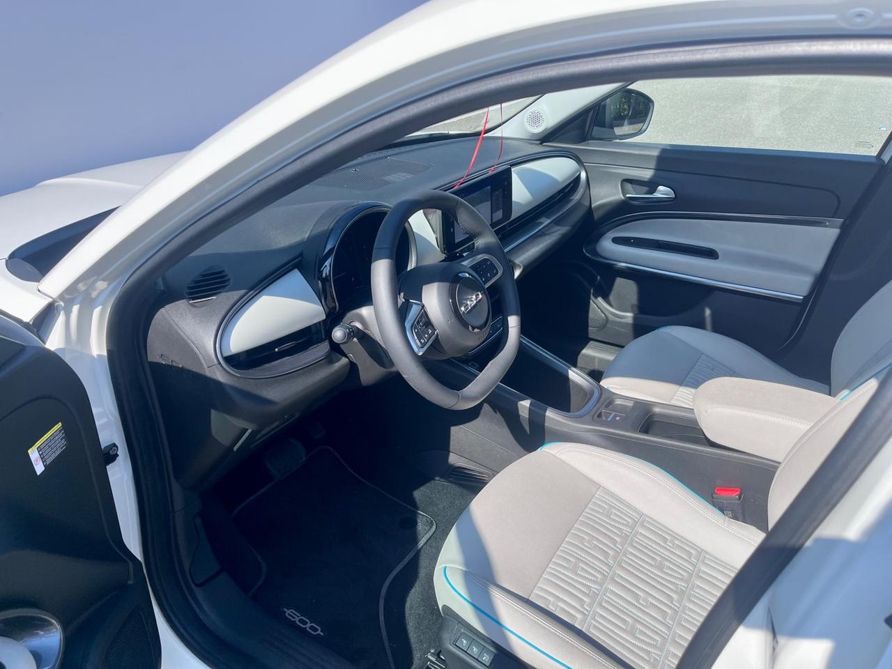 Fiat 600 Hybrid 136 CV DCT MHEV La Prima