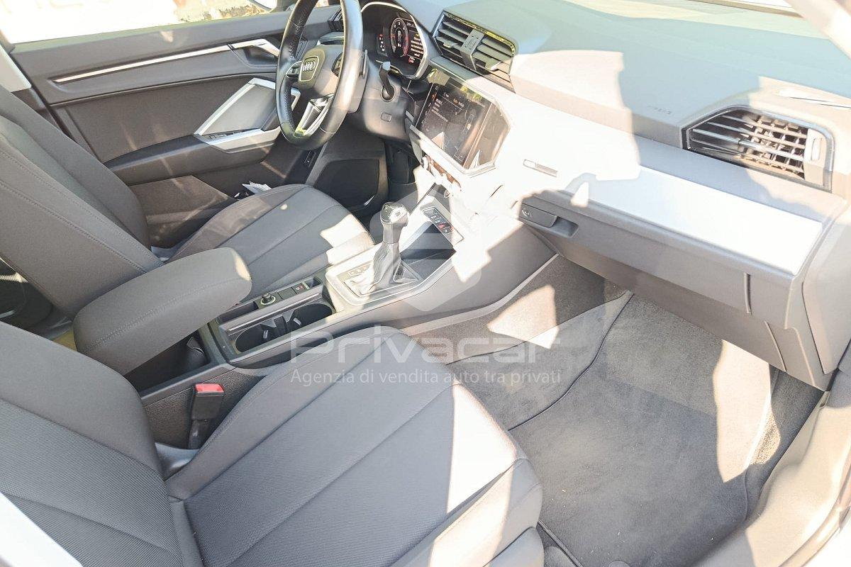 AUDI Q3 35 TDI S tronic Business Advanced