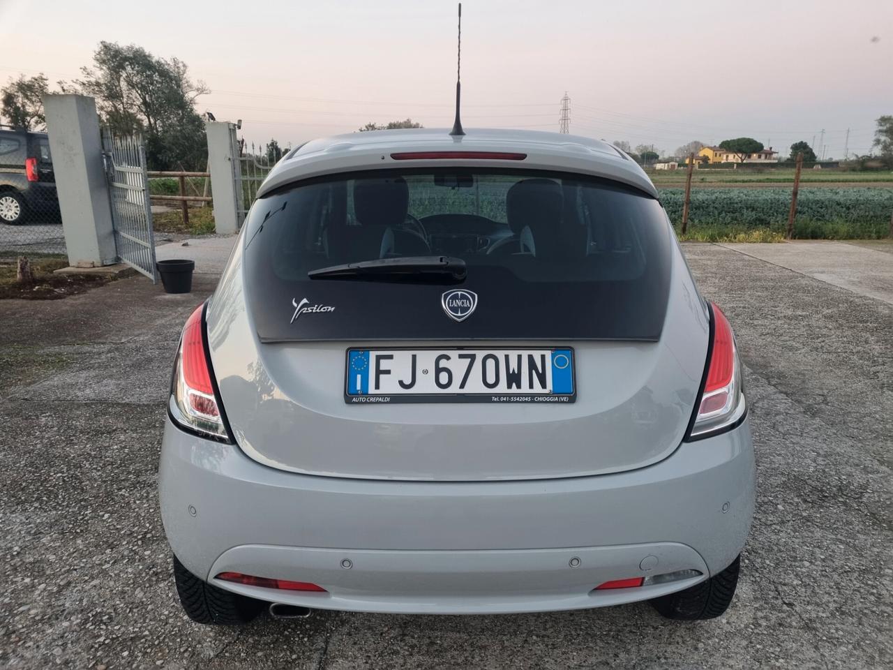 Lancia Ypsilon 1.2 69 CV 5 porte MYA "NEOPATENTATI"