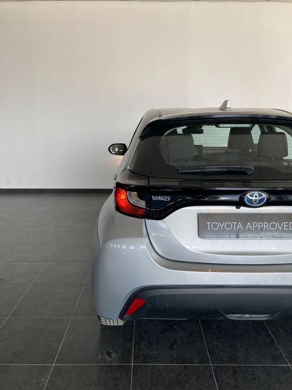 Toyota Yaris Hybrid Active MY22