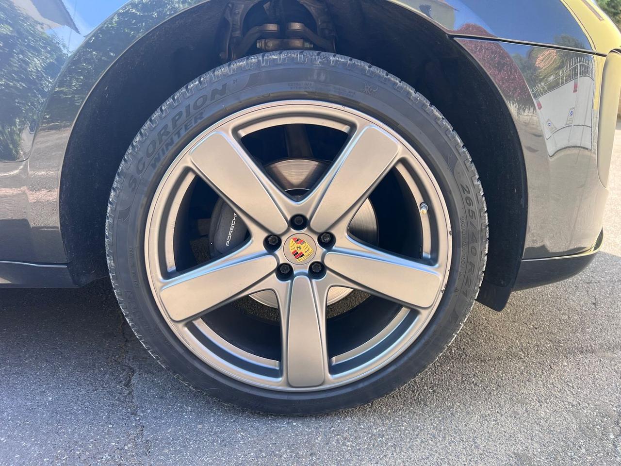 Porsche Macan 2.0 #10291