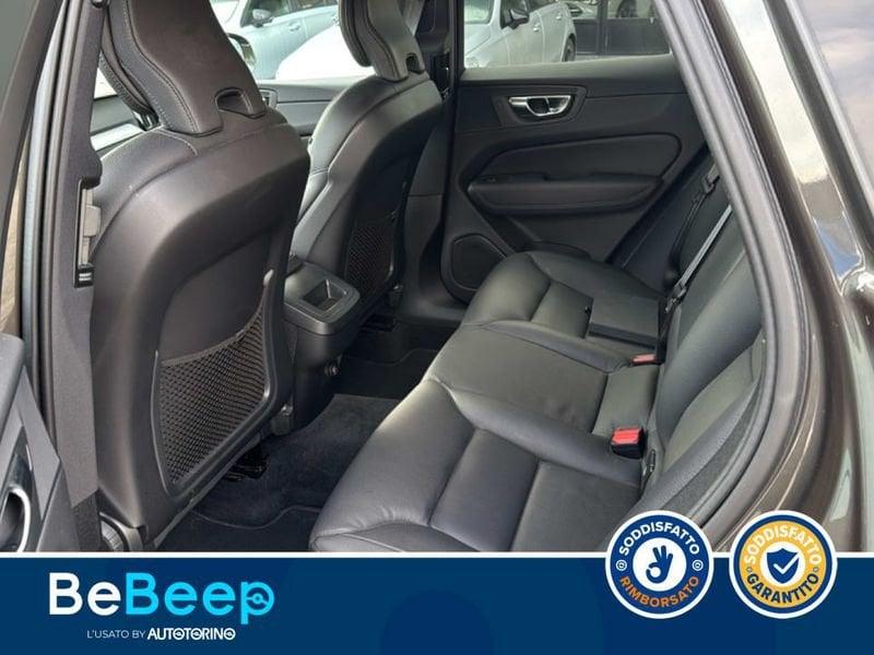 Volvo XC60 2.0 B4 MOMENTUM AWD AUTO MY20