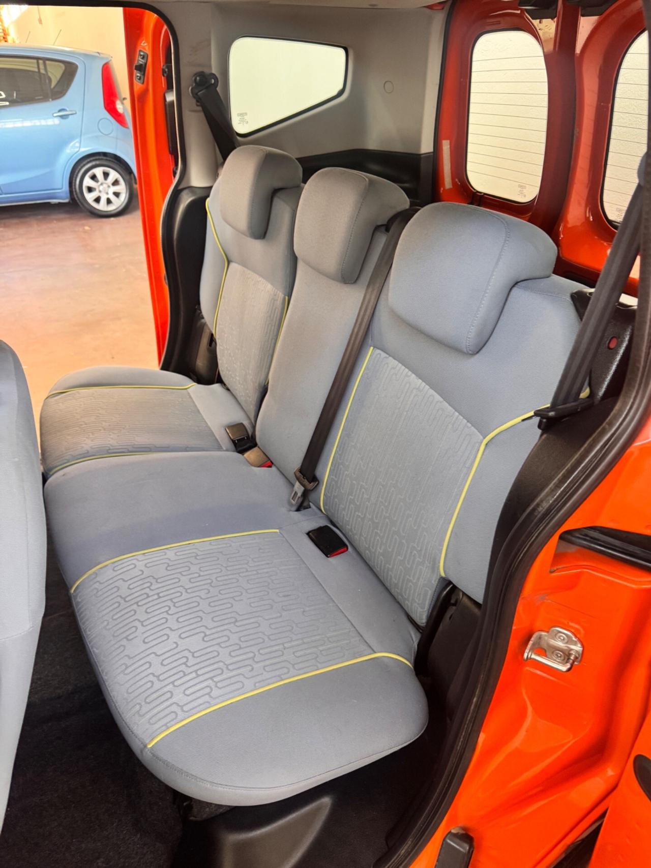 Peugeot Bipper Tepee 1.3 HDi 75 FAP Outdoor