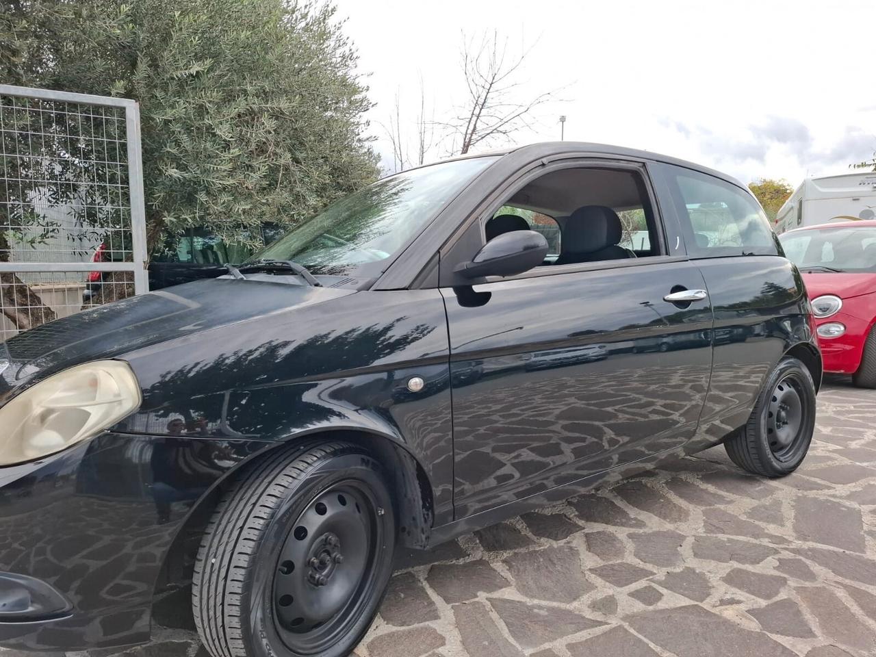 Lancia Ypsilon 1.2 Argento