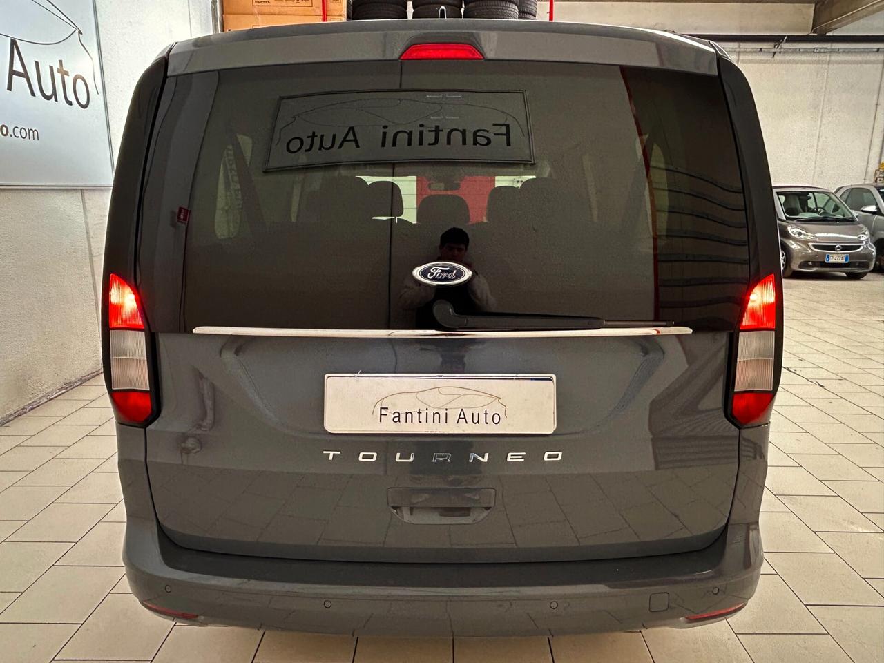 Ford Grand Tourneo Connect Plus 2.0d c.auto-Ok Neopat-Dettagli in Bio