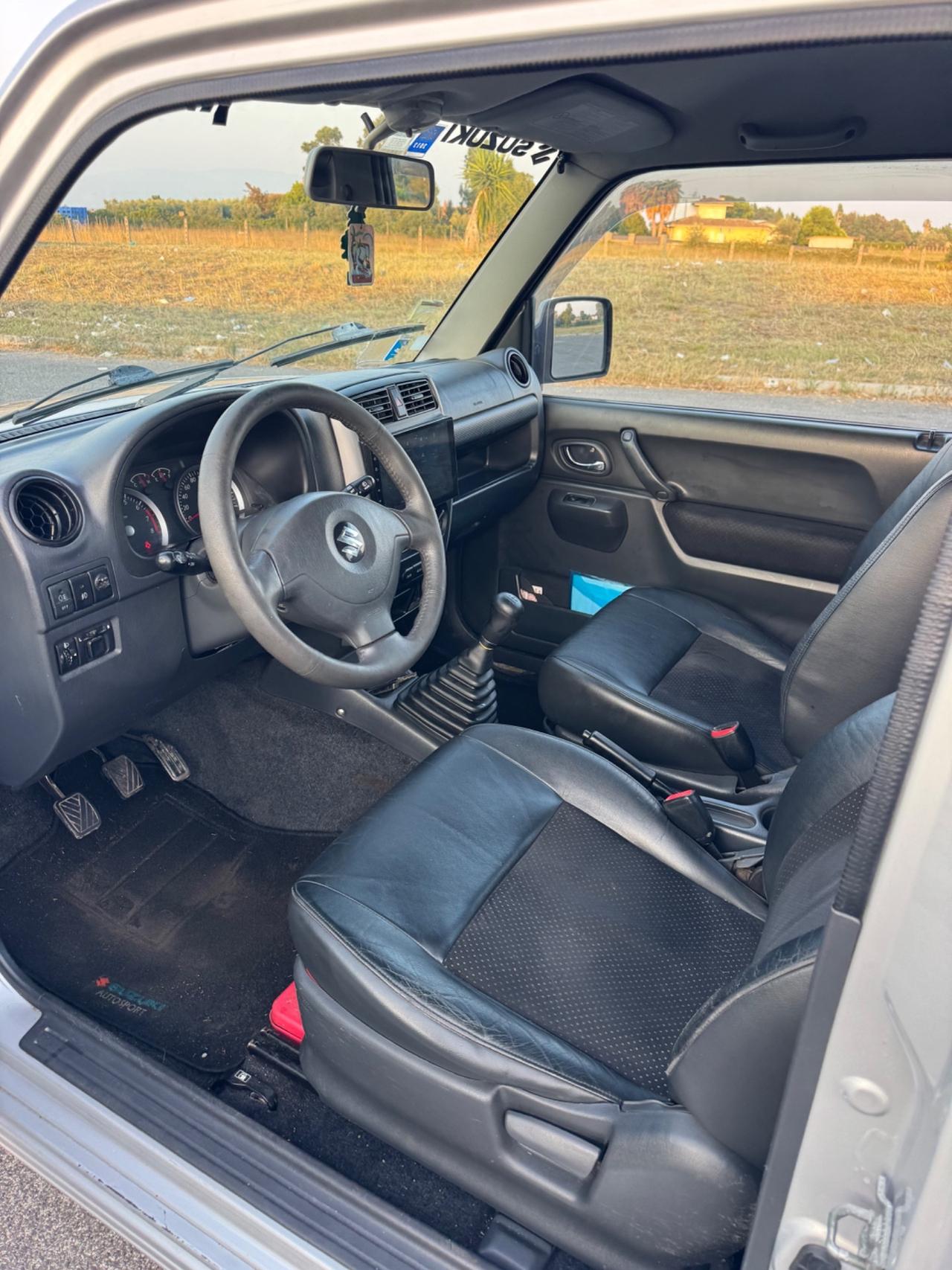 Suzuki Jimny 1.3i 16V cat 4WD JLX Più