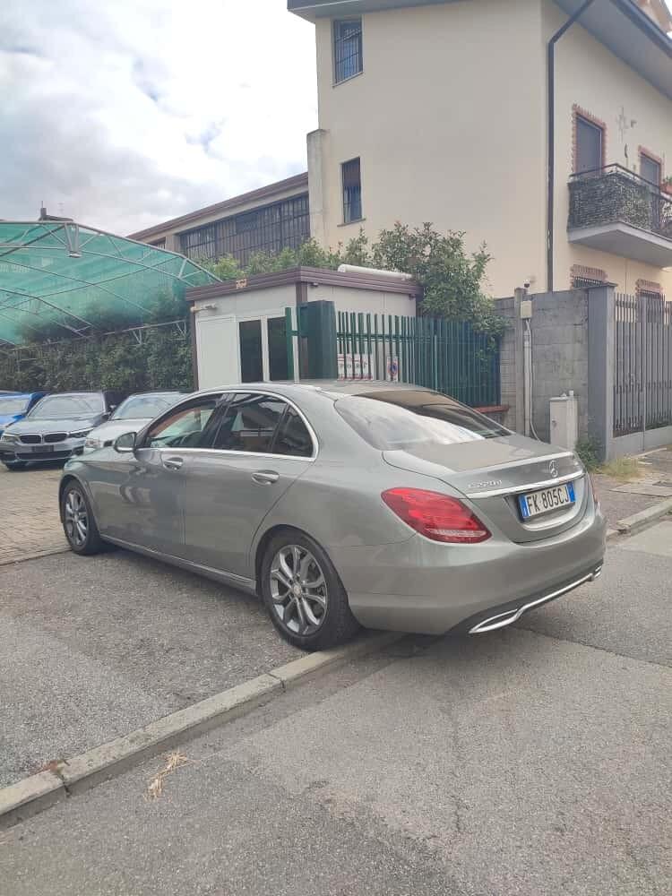 Mercedes-benz C 220 d Premium