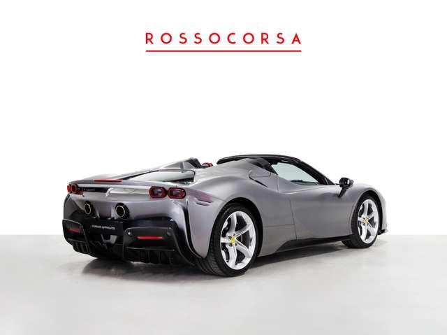 Ferrari SF90 Spider Tailor Made Ispirazioni