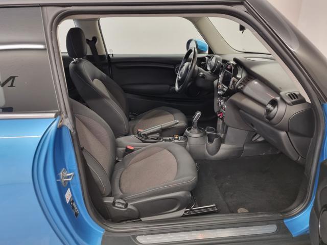 MINI Cooper D 1.5 Cooper D AUTOMATICA