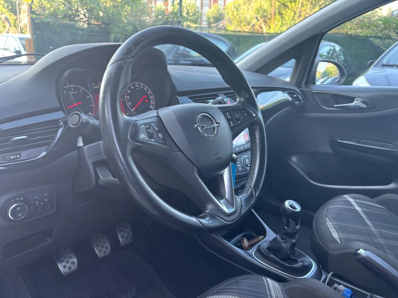 Opel Corsa 1.4 GPL 5 porte Cosmo OK NEOPATENTATI