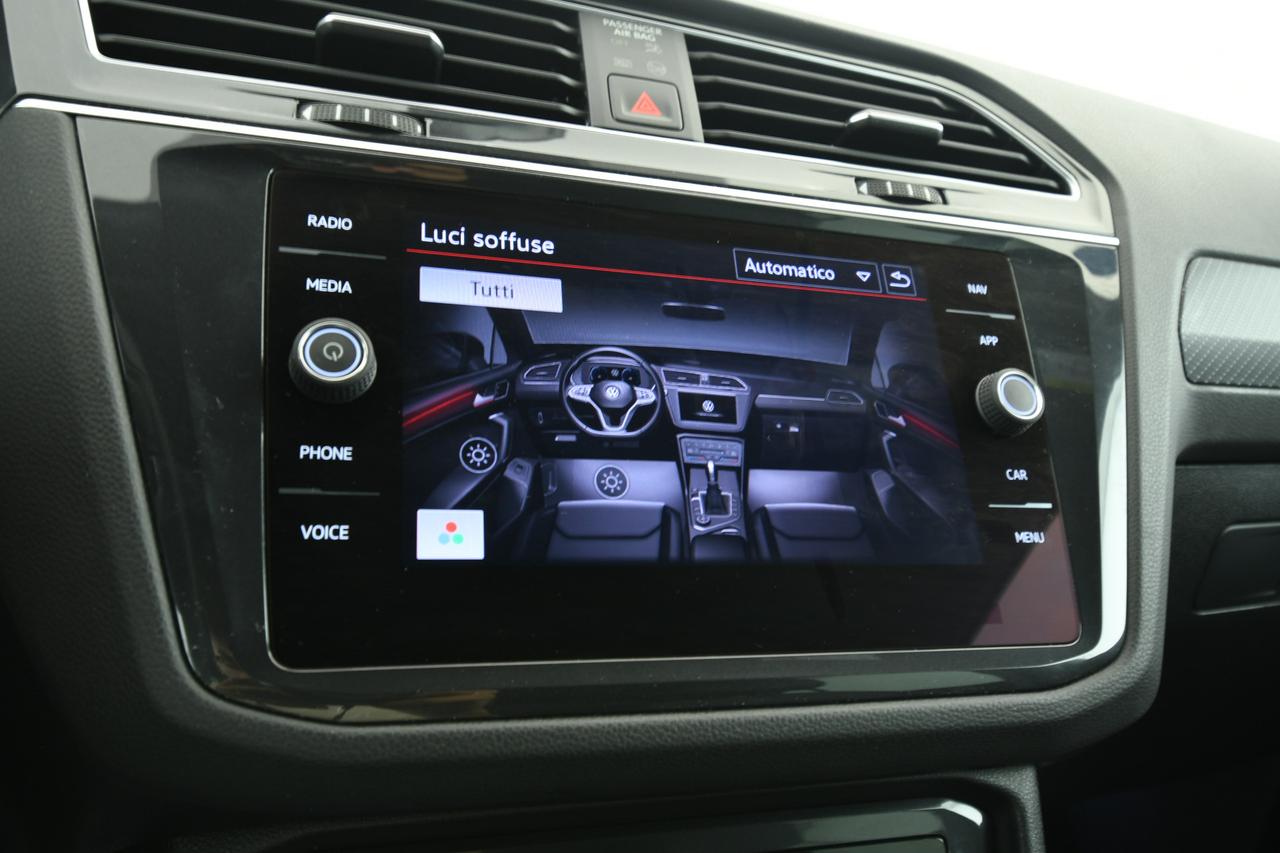 VOLKSWAGEN Tiguan 2.0 tdi R-Line 4motion 200cv dsg CAMERA+ACC+APP CONNECT+C20"