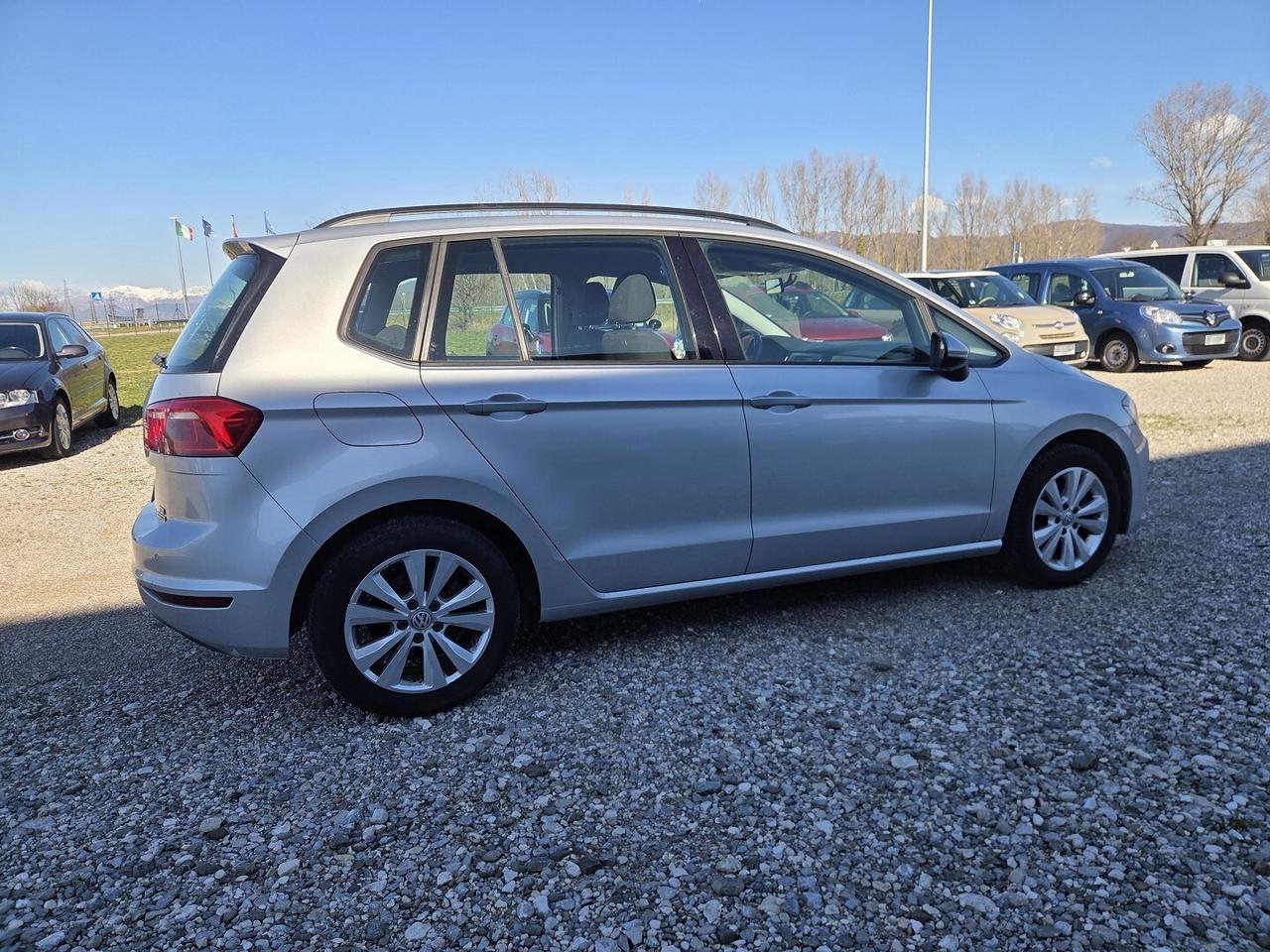 VOLKSWAGEN GOLF SPORTSVAN 1.6TDI 110CV DEL 2015