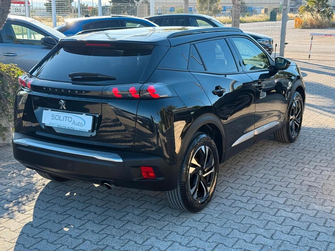 Peugeot 2008 BlueHDi 130 S&S EAT8 Allure Pack