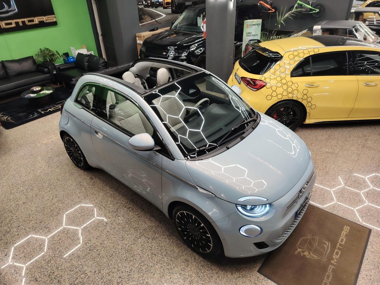 Fiat 500e Cabrio 42 kWh La Prima