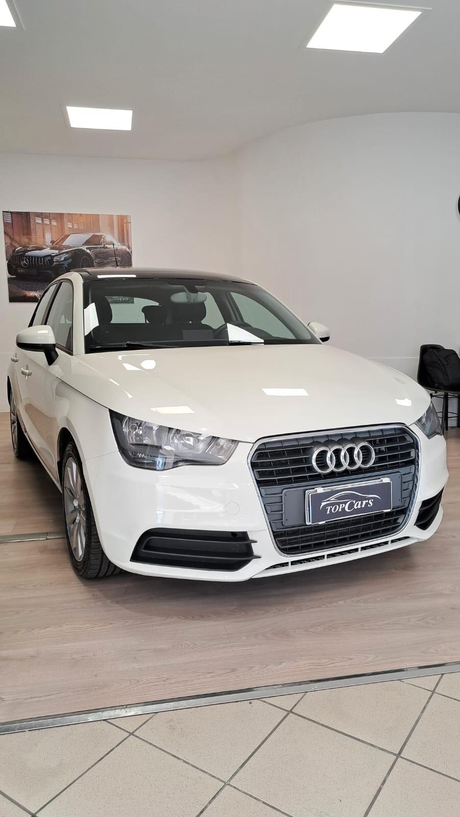 Audi A1 1.6 TDI 90CV con TETTO