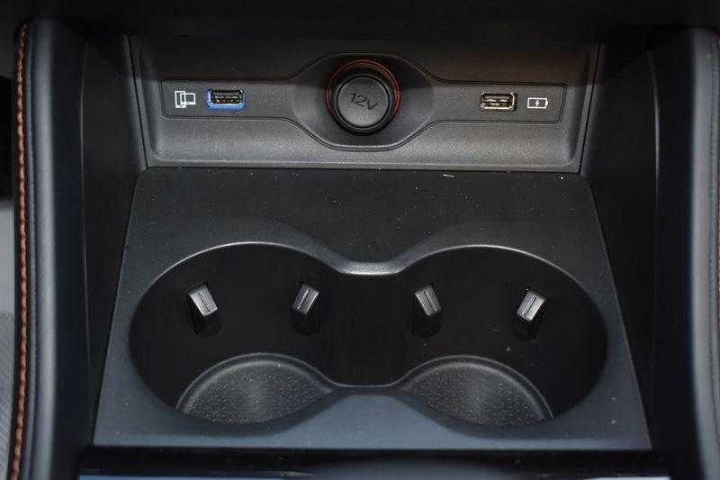 MG HS 1.5 T Luxury AT