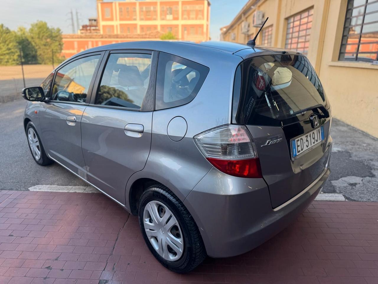 Honda Jazz 2010 1.2 BENZ/METANO OK NEOPAT