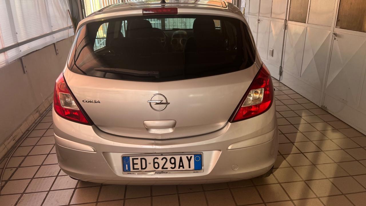 Opel Corsa 1.2 80CV 5 porte GPL-TECH Club