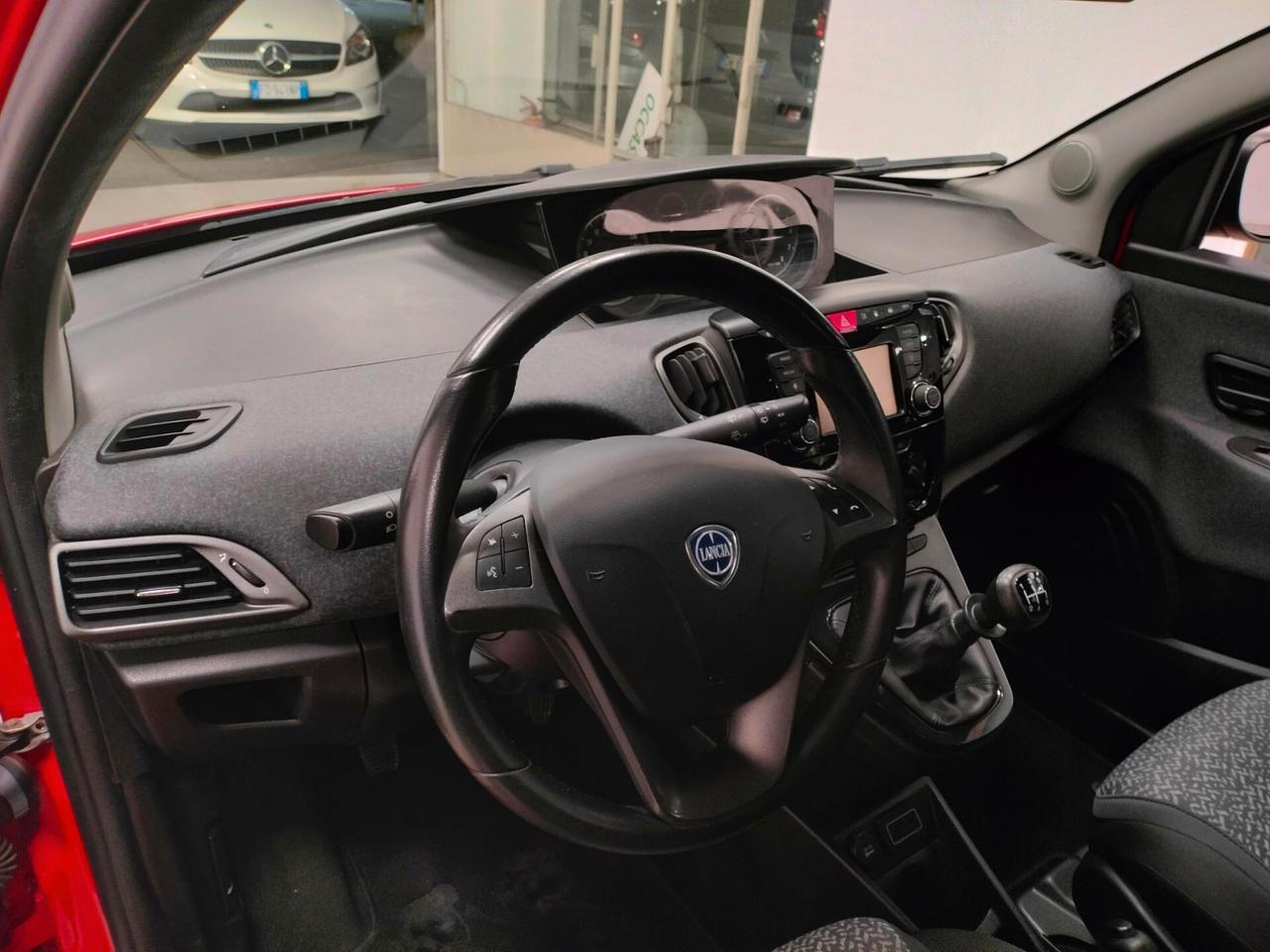 Lancia Ypsilon 1.2 69 CV 5 porte GPL Ecochic Elefantino Blu