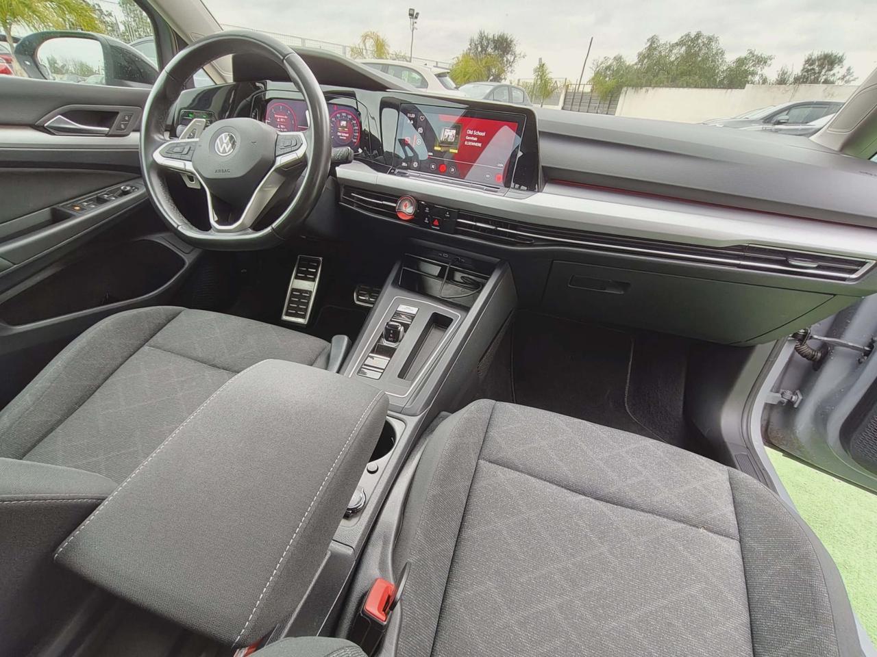 Volkswagen Golf 2.0 TDI DSG SCR Life - 2022