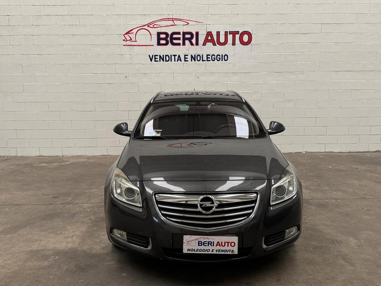 Opel Insignia allestimento Sports Tourer Cosmo