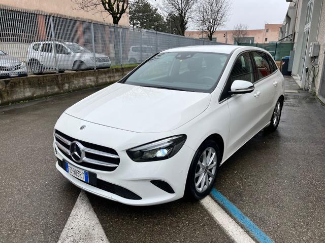 MERCEDES-BENZ B 180 d Automatic Business