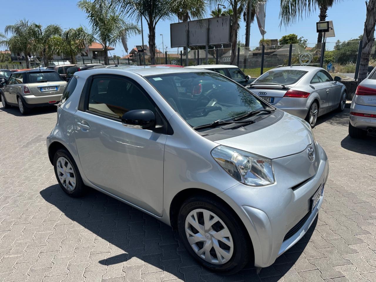 Toyota iQ 1.0 cambio automatico