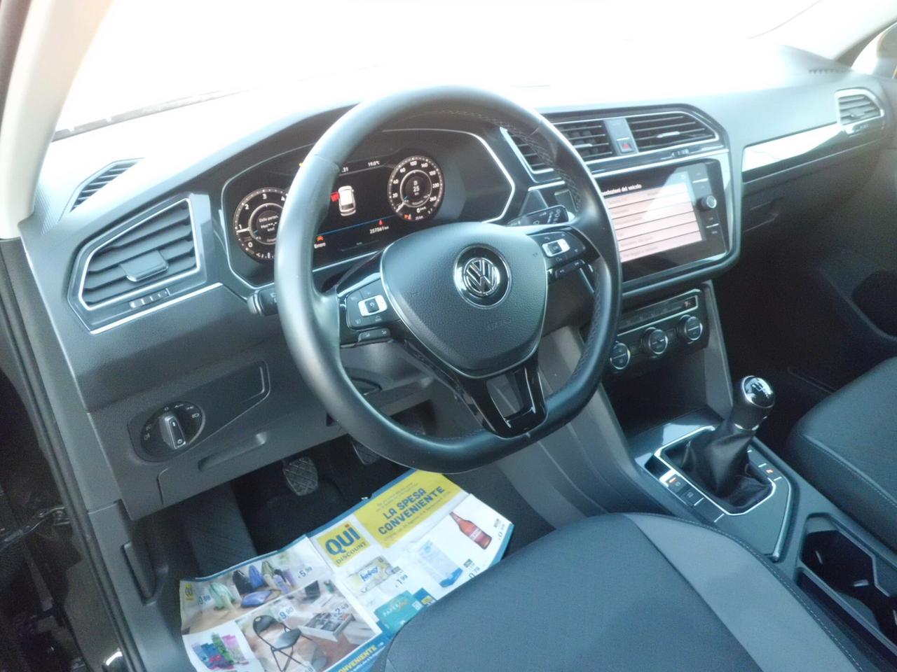 Volkswagen Tiguan 1.6 TDI R-LINE -FULL