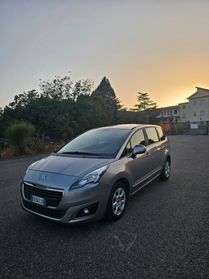 Peugeot 5008 1.6 HDi 115CV 7 posti unico proprietario
