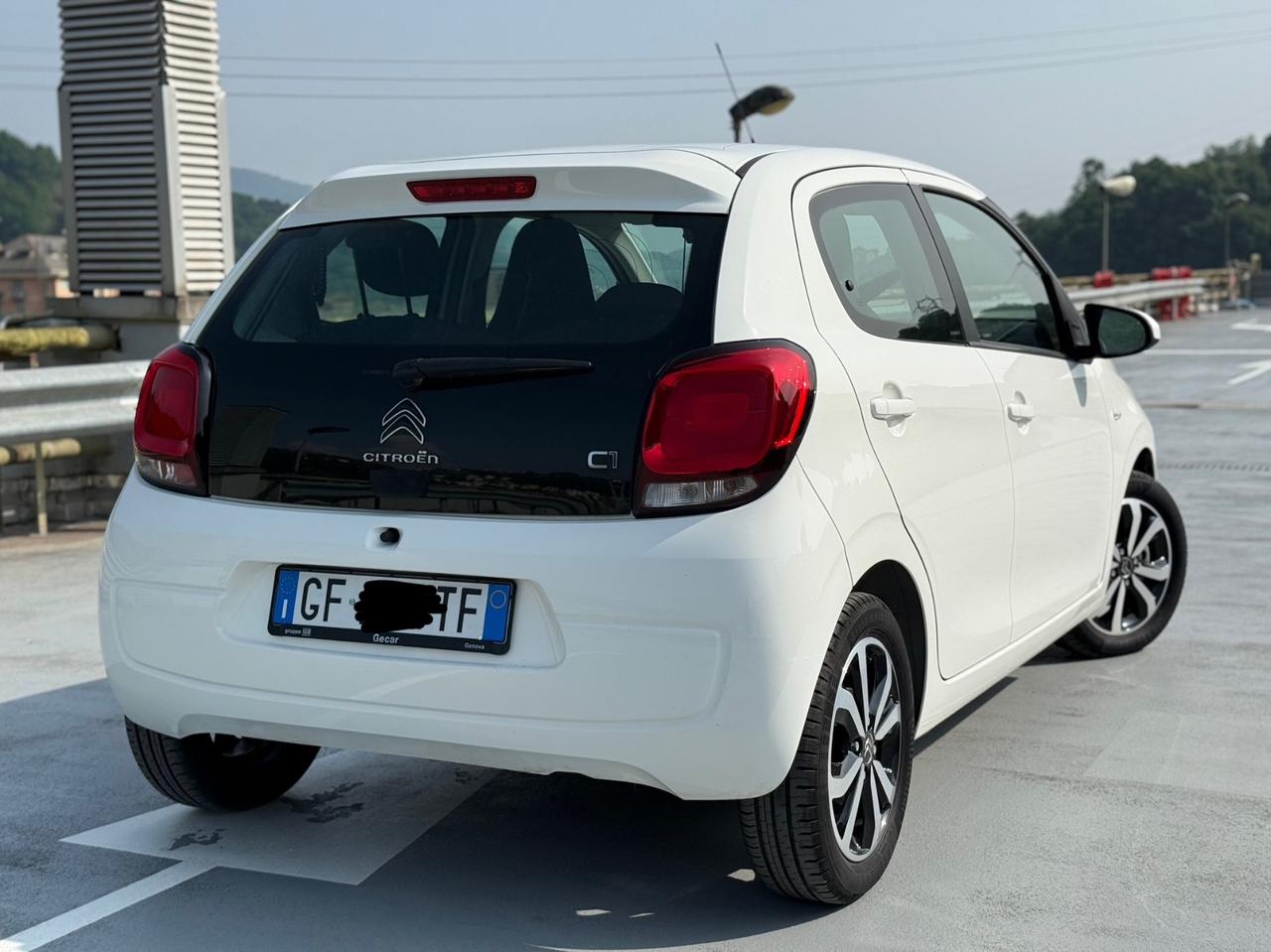 Citroen C1 VTi 72 Cv pronta consegna soli 400 km