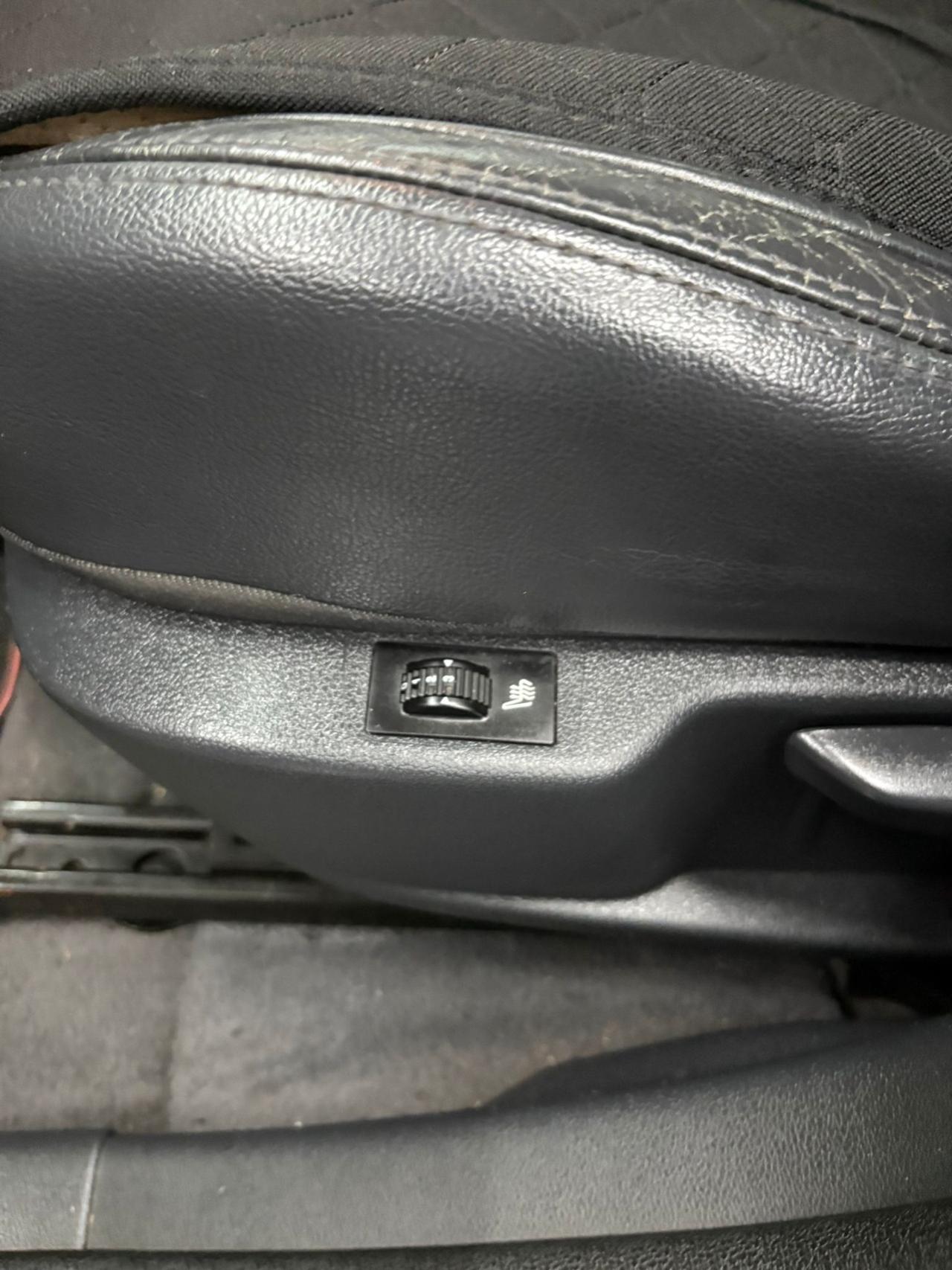 Peugeot 3008 1.6 HDi 112CV cambio robotizzato Premium