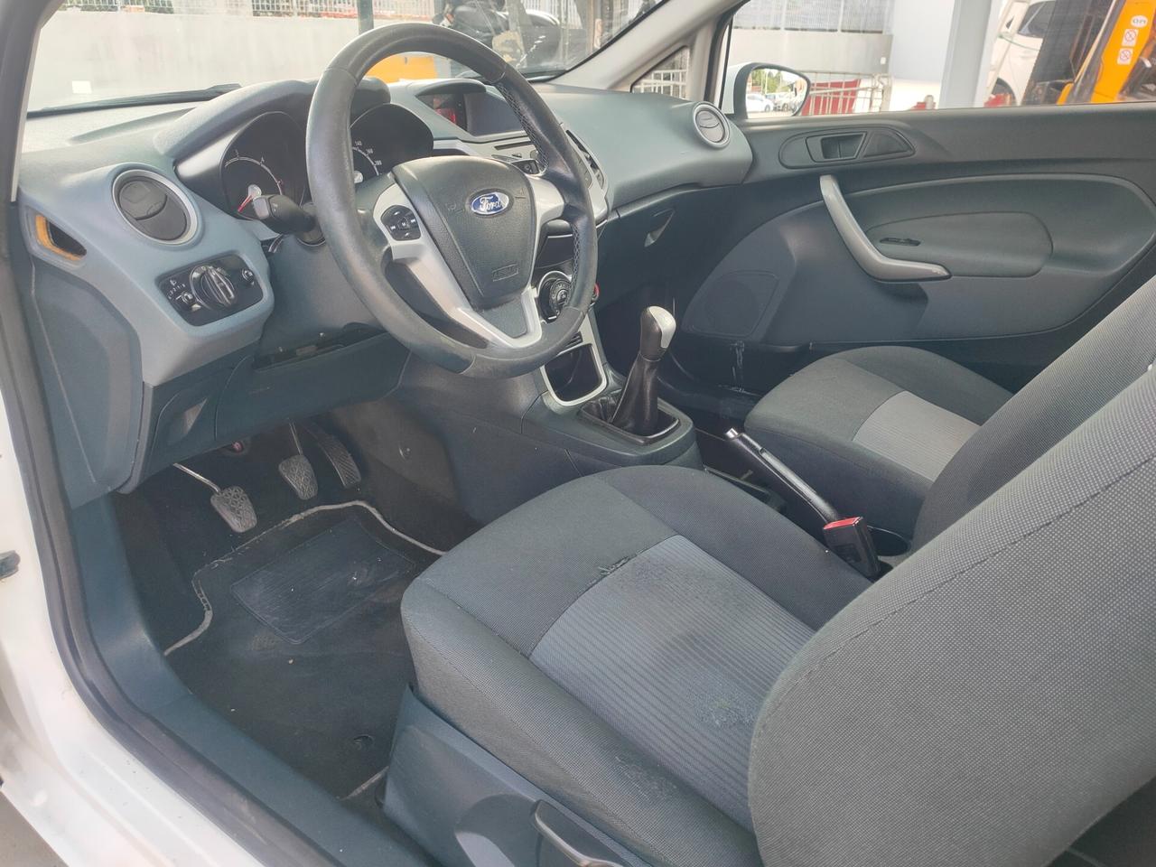 Ford Fiesta Fiesta+ 1.4 TDCi 70CV 3 porte EURO 5 NEOPATENTATI
