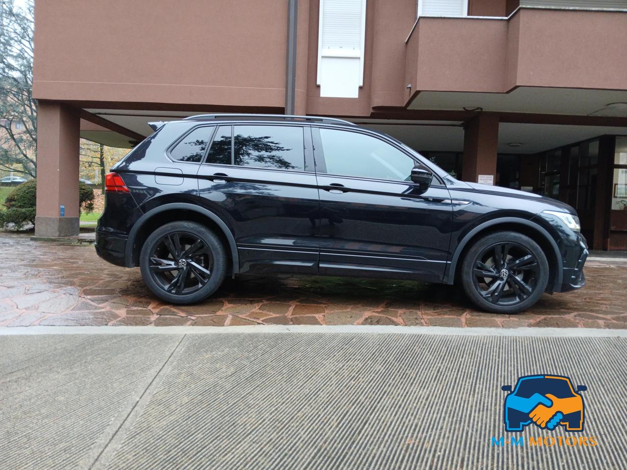 Volkswagen Tiguan 2.0 tdi R-Line 150cv dsg